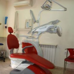 Clínica Dental Seseña. Gabinete 02